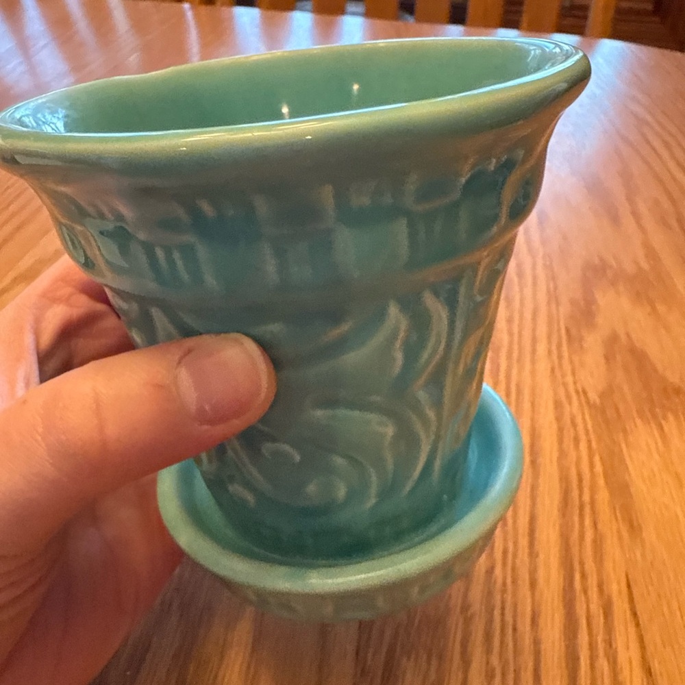Vintage Turquoise Ceramic Planter with Saucer Botttom - Picture 9 of 9